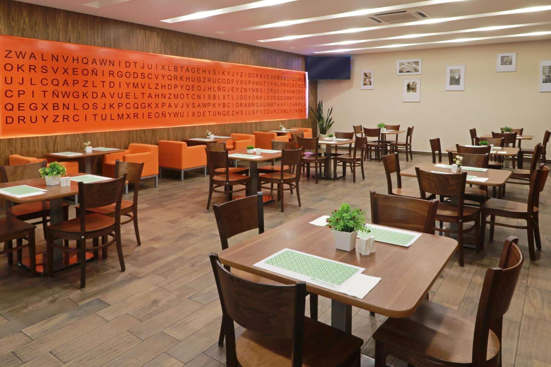 Wyndham Garden Guadalajara Acueducto Hotel Запопан Екстериор снимка