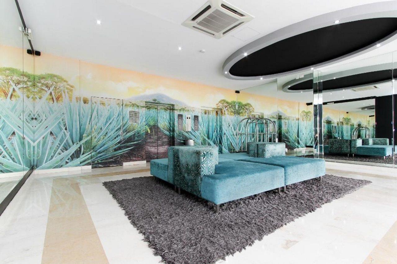 Wyndham Garden Guadalajara Acueducto Hotel Запопан Екстериор снимка