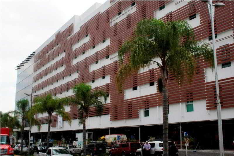 Wyndham Garden Guadalajara Acueducto Hotel Запопан Екстериор снимка