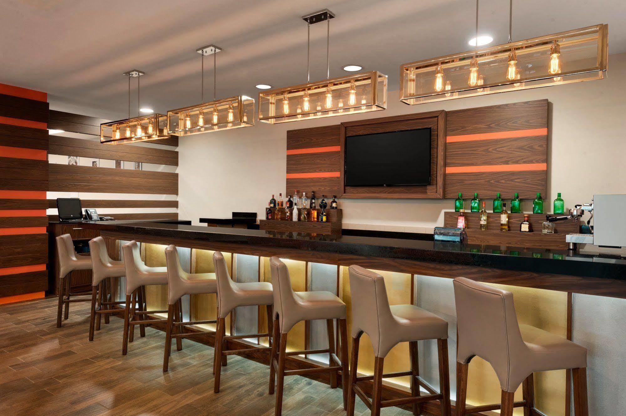 Wyndham Garden Guadalajara Acueducto Hotel Запопан Екстериор снимка
